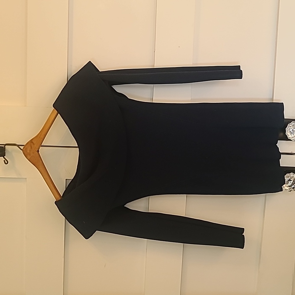 White house black market xs ribbed knit sweater with bow back